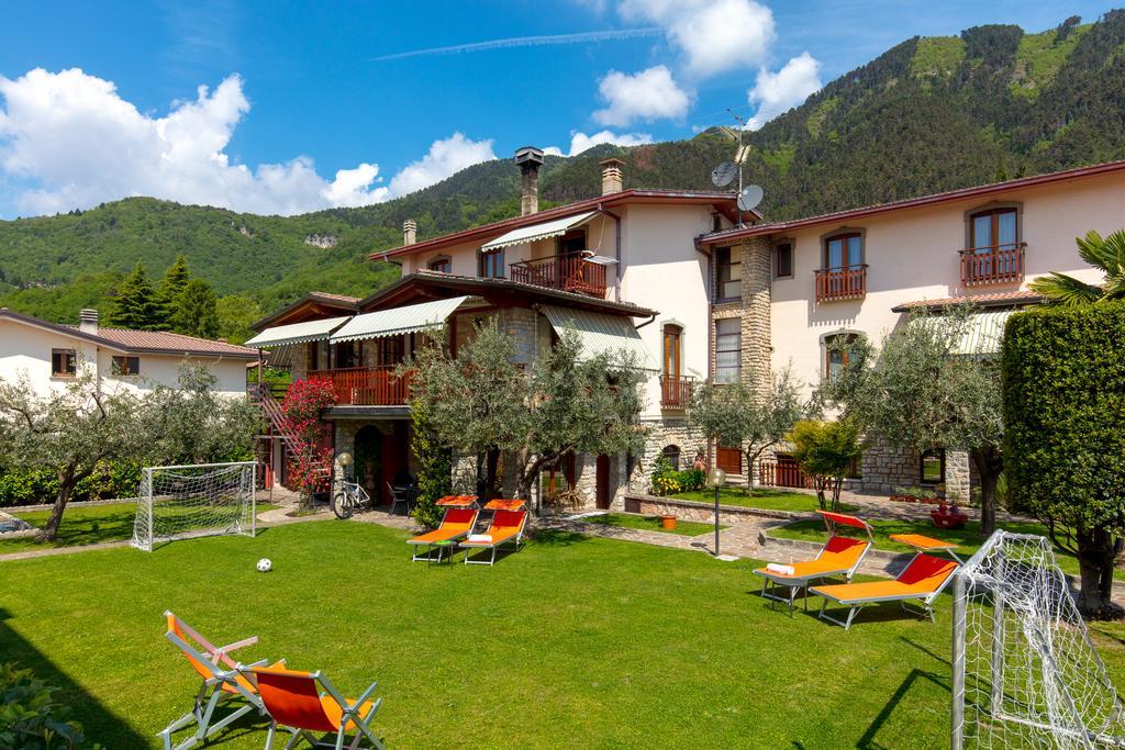 Villa Mariarosa Apartments Тиняле Екстериор снимка