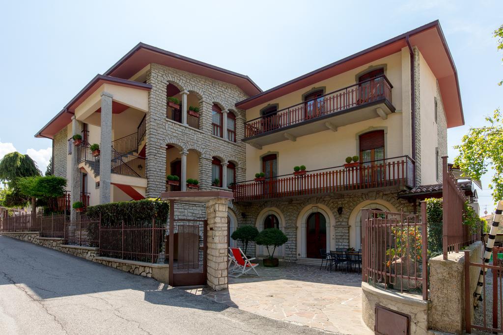 Villa Mariarosa Apartments Тиняле Екстериор снимка
