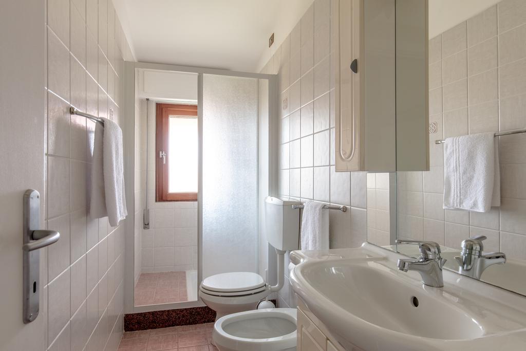 Villa Mariarosa Apartments Тиняле Екстериор снимка