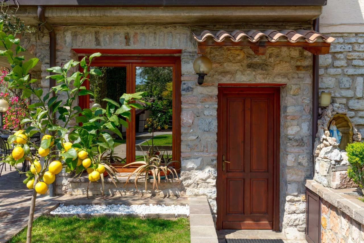 Villa Mariarosa Apartments Тиняле Екстериор снимка